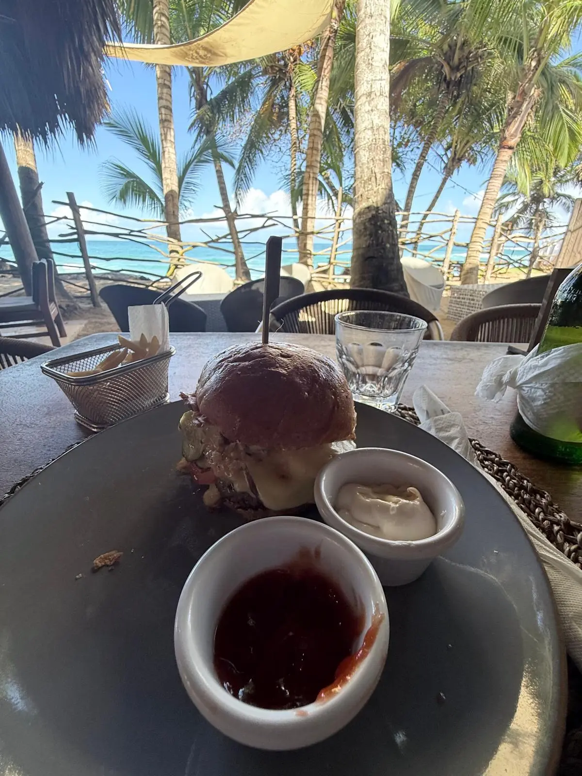 Lunch at Karaya restaurant at Natura Cabana with ocean view